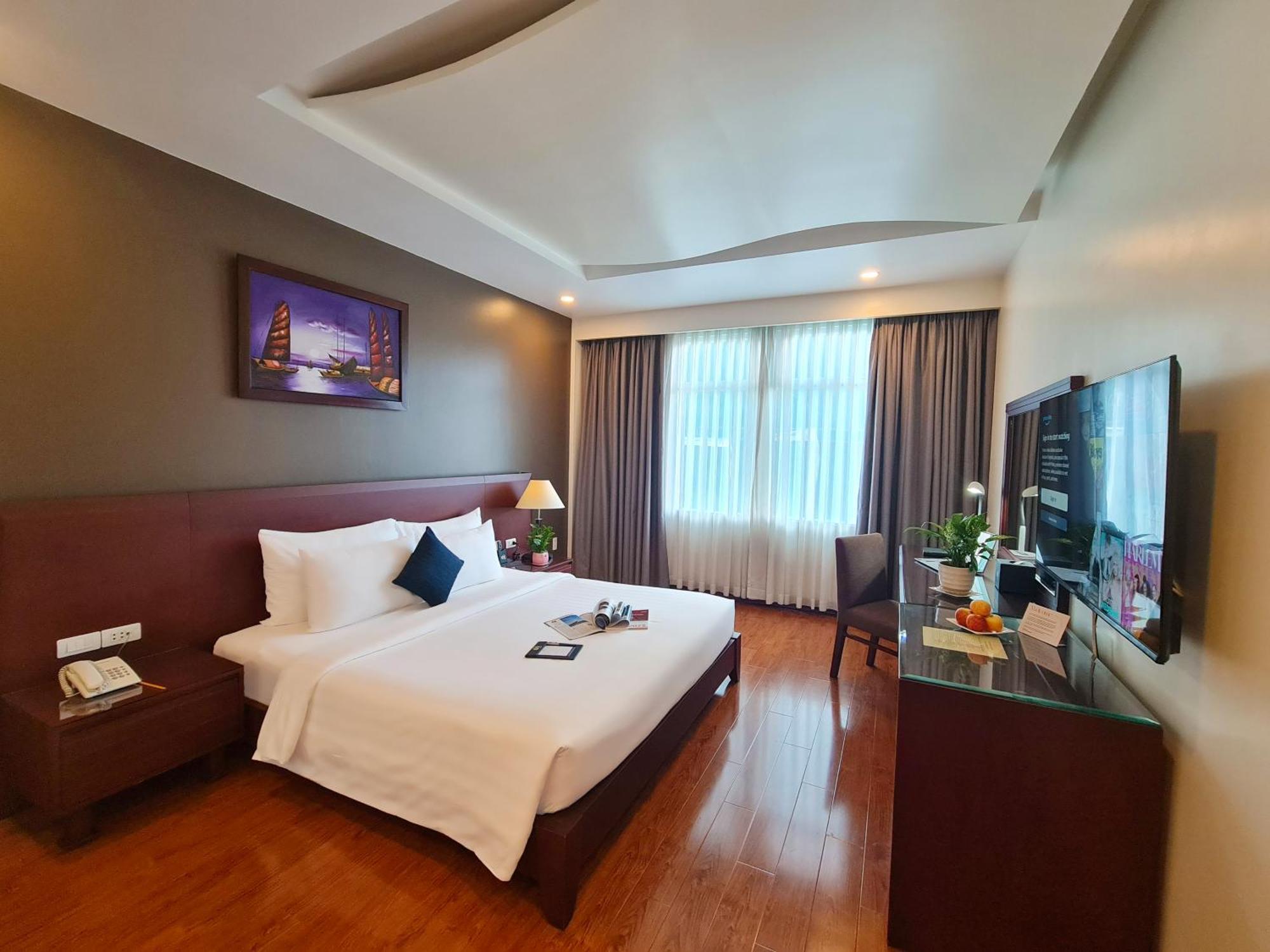 Kin Hotel Thi Sach Ho Chi Minh City Bagian luar foto