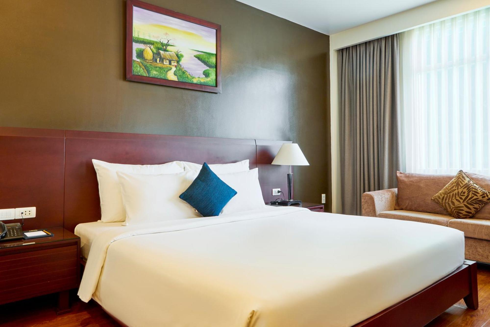 Kin Hotel Thi Sach Ho Chi Minh City Bagian luar foto