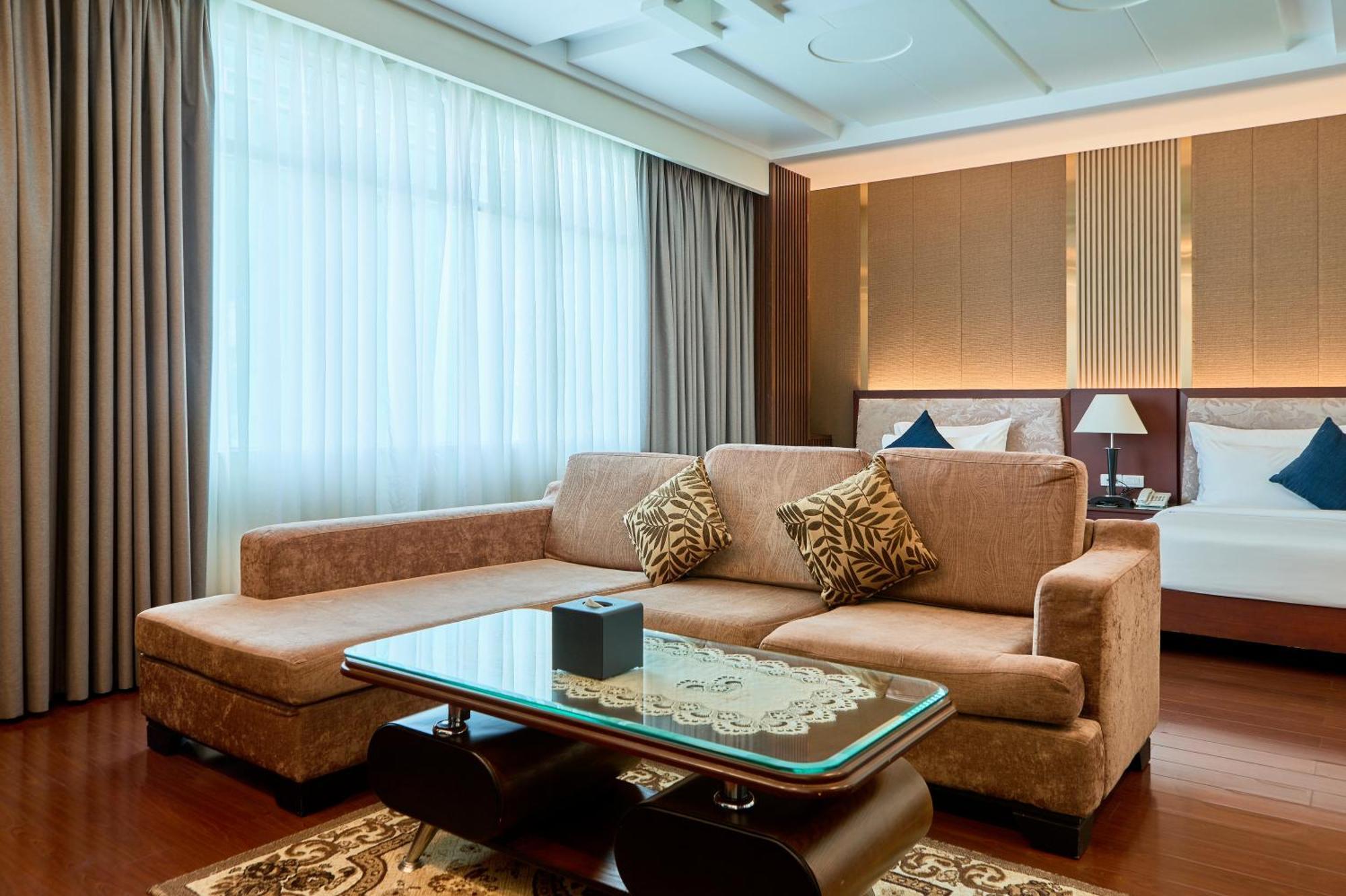 Kin Hotel Thi Sach Ho Chi Minh City Bagian luar foto
