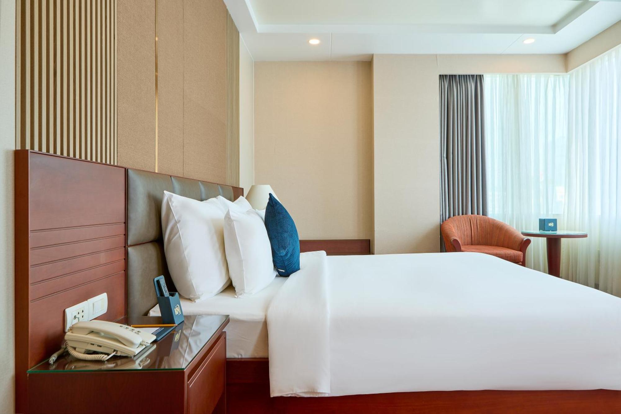 Kin Hotel Thi Sach Ho Chi Minh City Bagian luar foto