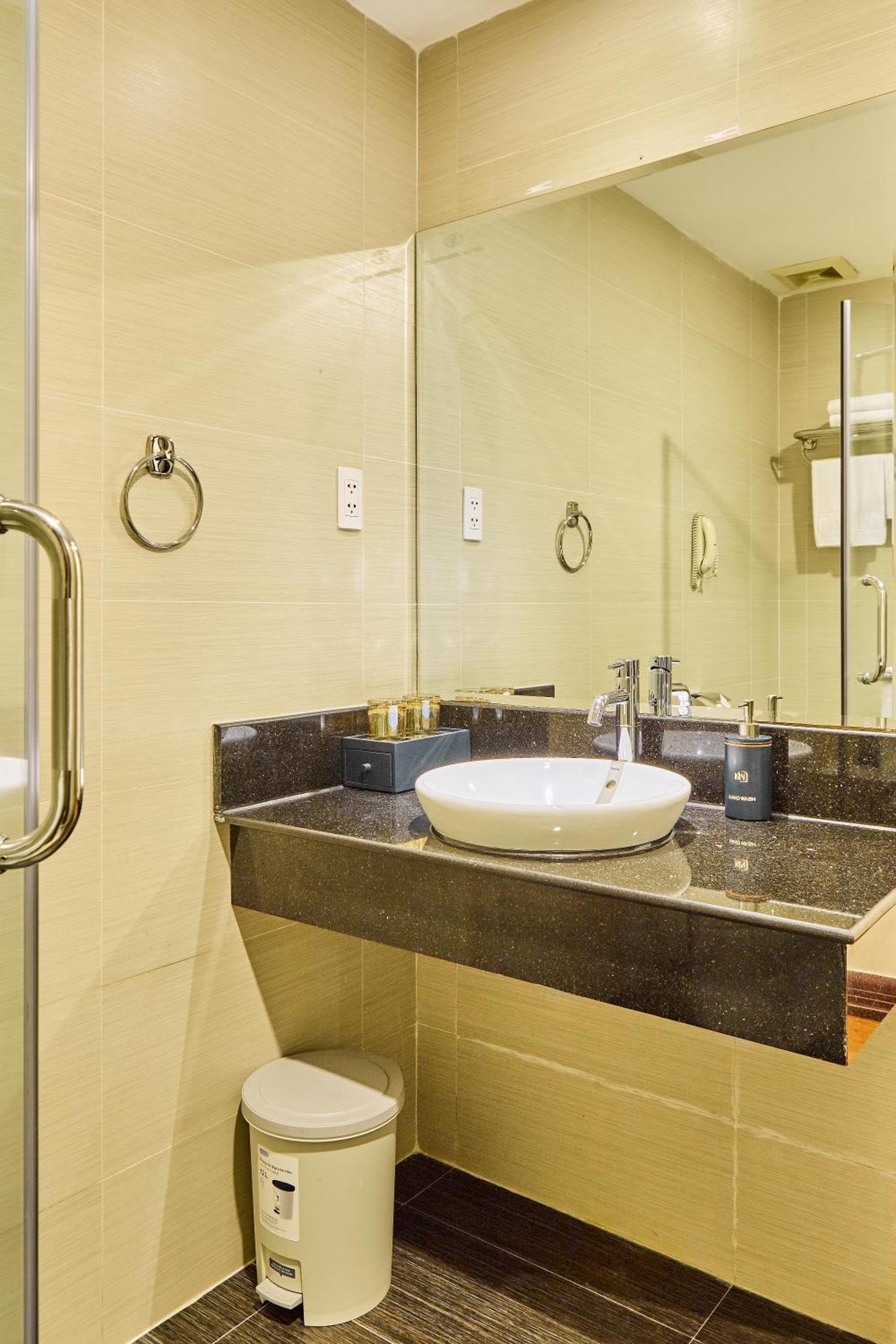 Kin Hotel Thi Sach Ho Chi Minh City Bagian luar foto